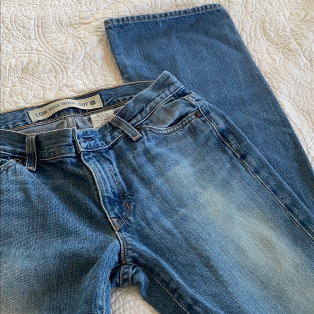 Gap low rise boot cut - size 4 regular